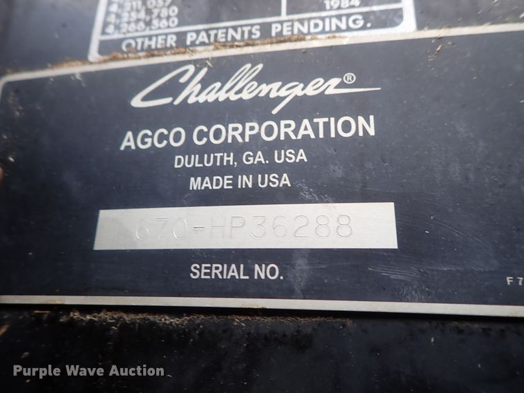 image for item DG3028 2005 Challenger 670 RWA combine