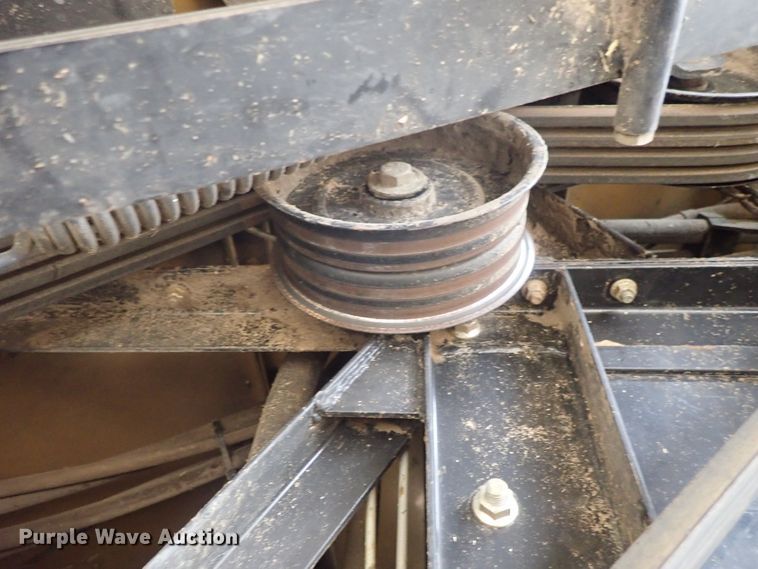 image for item DG3028 2005 Challenger 670 RWA combine