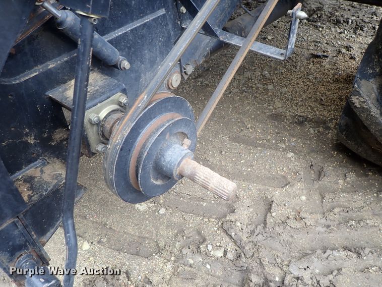 image for item DG3028 2005 Challenger 670 RWA combine