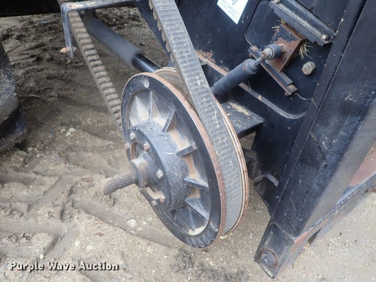 image for item DG3028 2005 Challenger 670 RWA combine