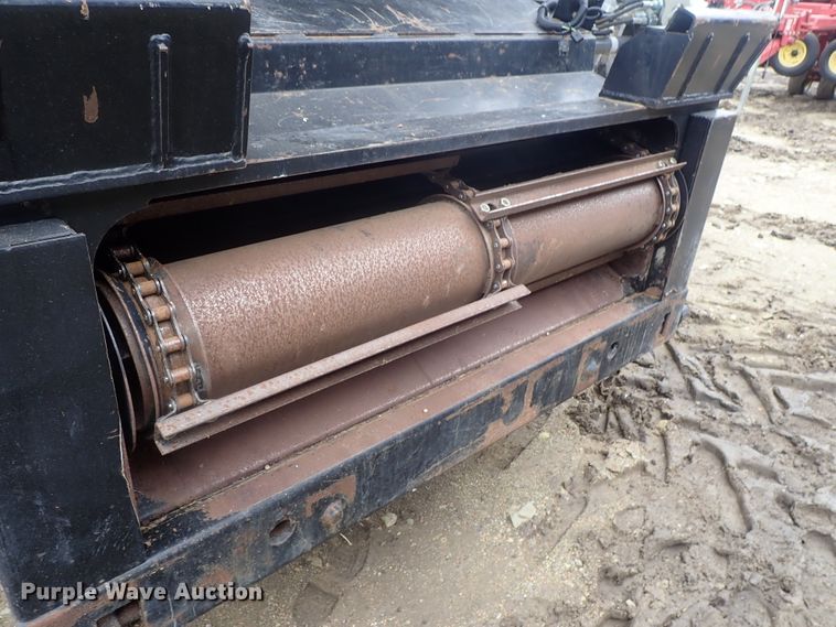 image for item DG3028 2005 Challenger 670 RWA combine