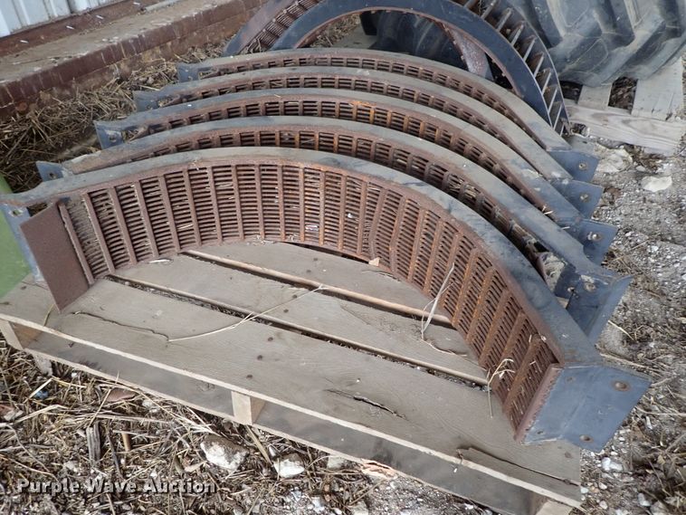 image for item DG3028 2005 Challenger 670 RWA combine