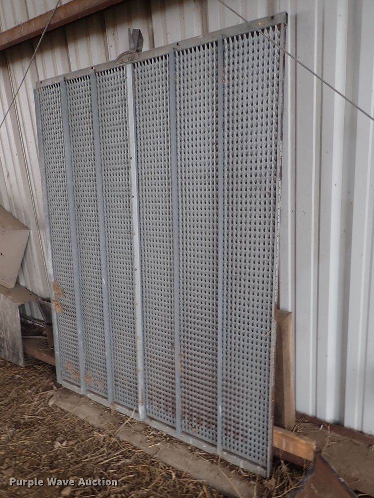 image for item DG3028 2005 Challenger 670 RWA combine