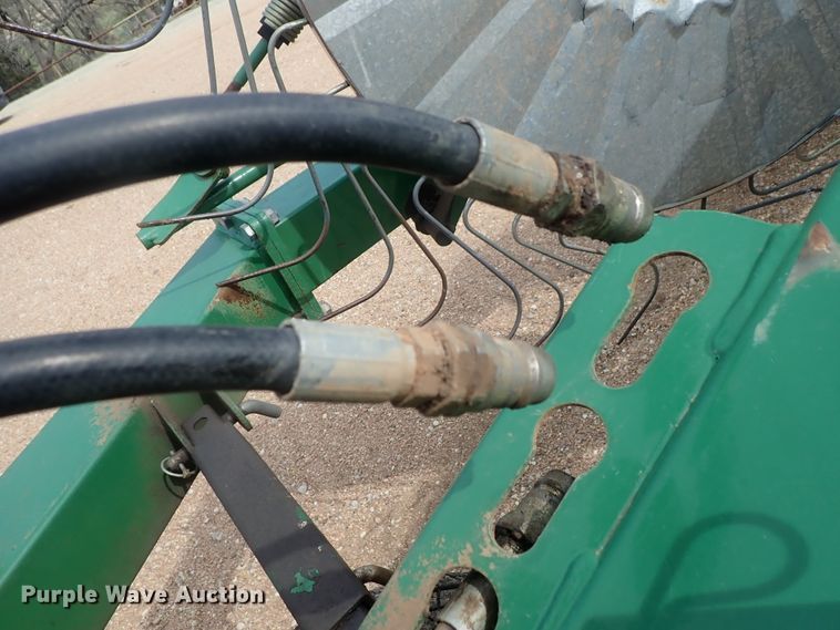 image for item DG3051 2009 Bale King VR1214 hay rake