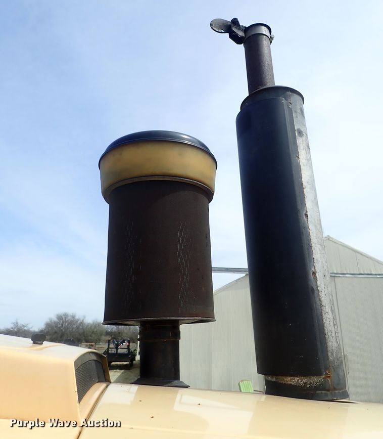 image for item DG3052 Case 970 tractor