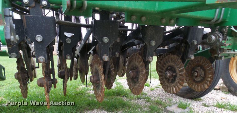 image for item DG5596 Great Plains 706NT no-till grain drill