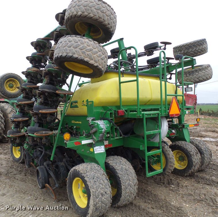 image for item DG5597 2009 John Deere 1990 CCS air seeder