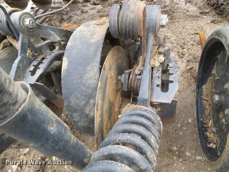 image for item DG5597 2009 John Deere 1990 CCS air seeder