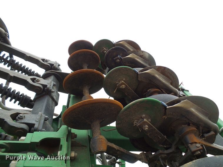 image for item DG5597 2009 John Deere 1990 CCS air seeder