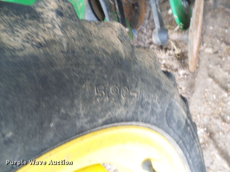 image for item DG5597 2009 John Deere 1990 CCS air seeder