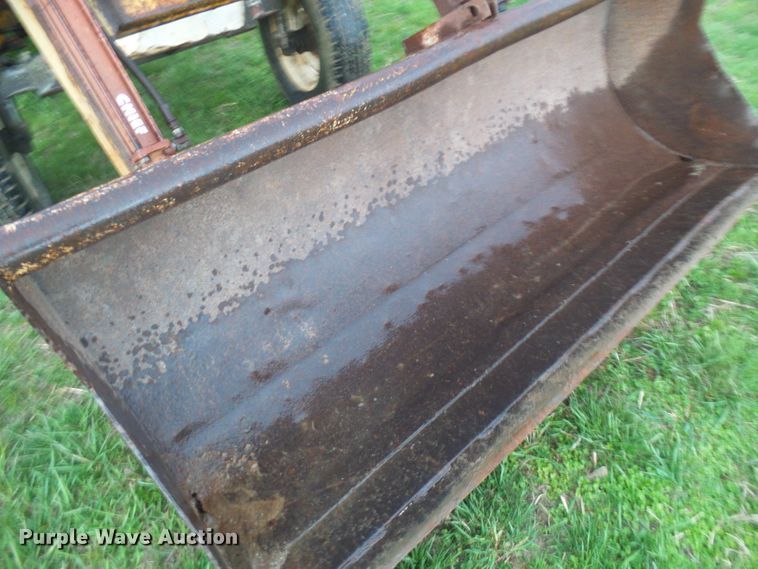 image for item DG5614 David Brown 990 tractor