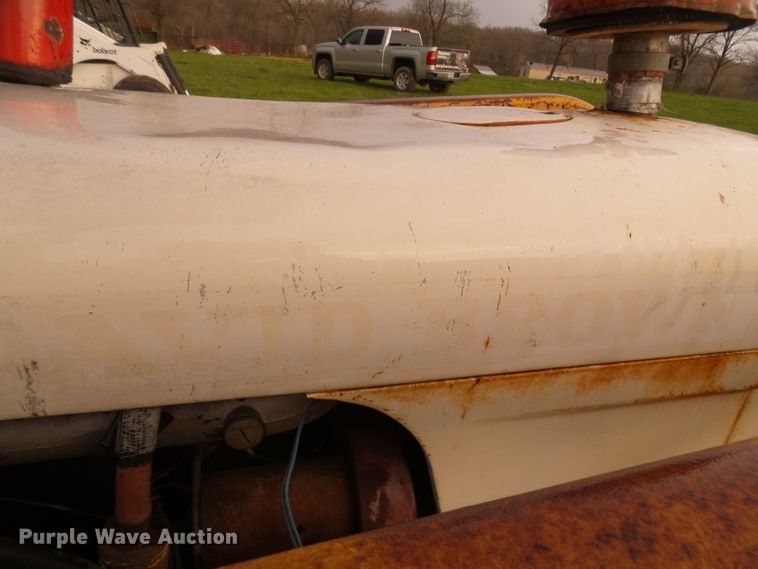 image for item DG5614 David Brown 990 tractor