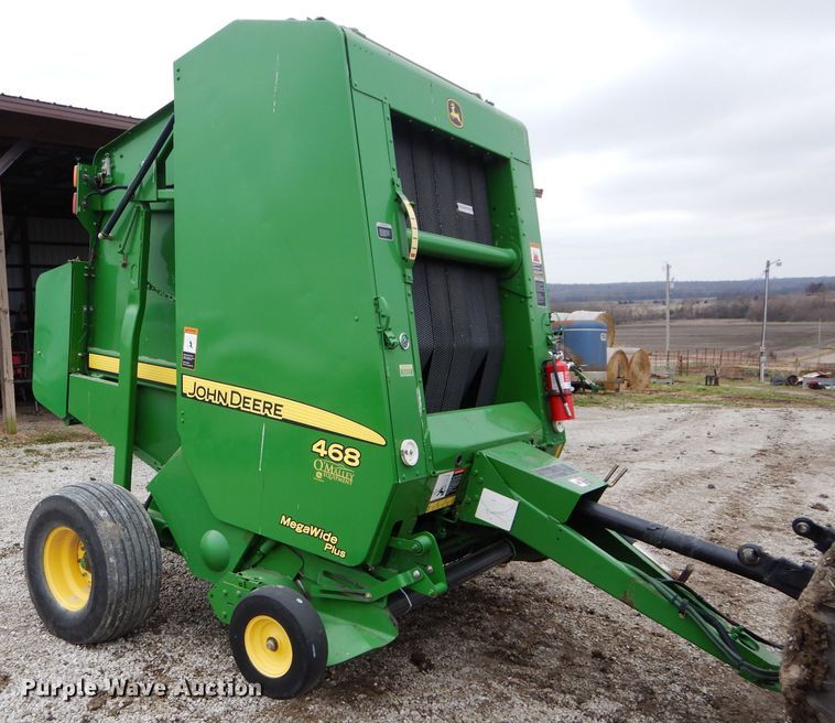 image for item DH4446 2010 John Deere 468 Mega Wide Plus round baler