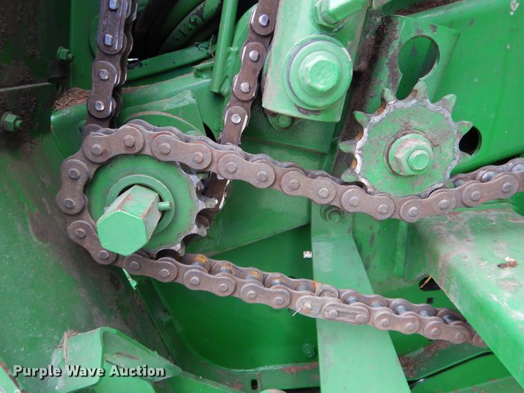 image for item DH4446 2010 John Deere 468 Mega Wide Plus round baler