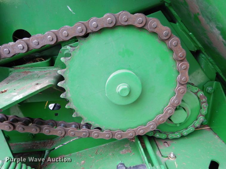 image for item DH4446 2010 John Deere 468 Mega Wide Plus round baler