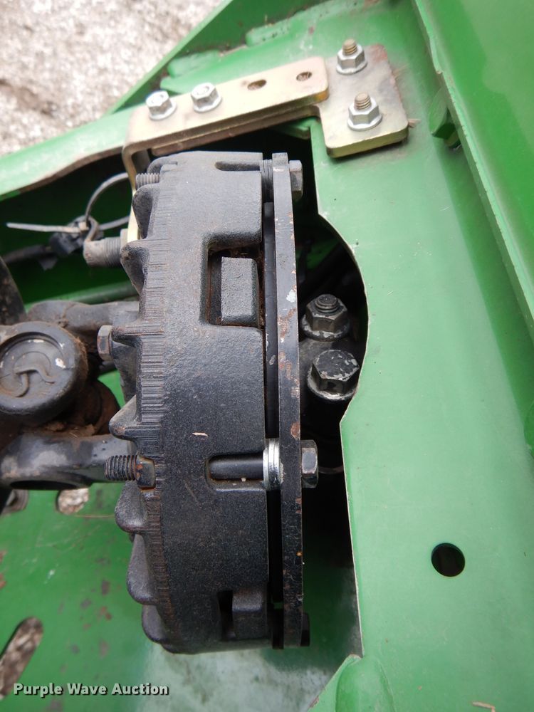 image for item DH4446 2010 John Deere 468 Mega Wide Plus round baler