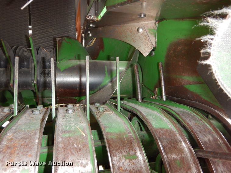 image for item DH4446 2010 John Deere 468 Mega Wide Plus round baler