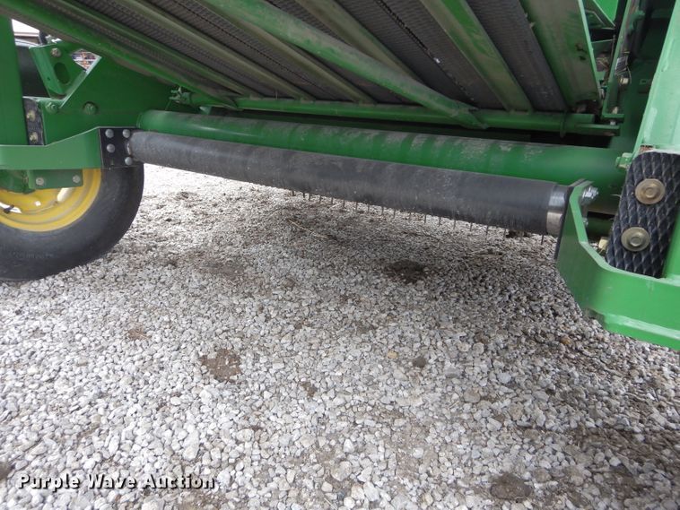 image for item DH4446 2010 John Deere 468 Mega Wide Plus round baler