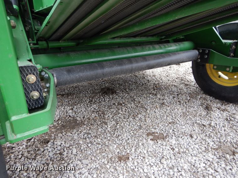 image for item DH4446 2010 John Deere 468 Mega Wide Plus round baler