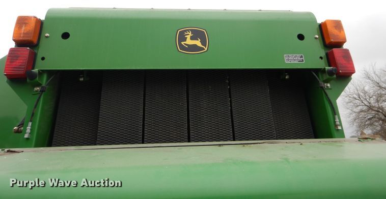 image for item DH4446 2010 John Deere 468 Mega Wide Plus round baler