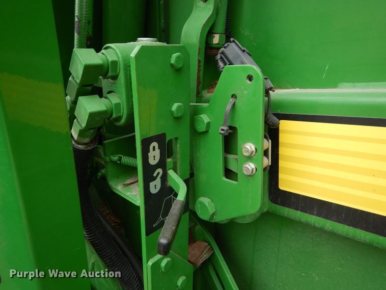 image for item DH4446 2010 John Deere 468 Mega Wide Plus round baler