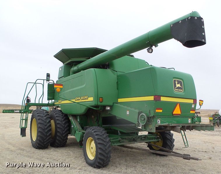 image for item DH4862 2001 John Deere 9650 combine