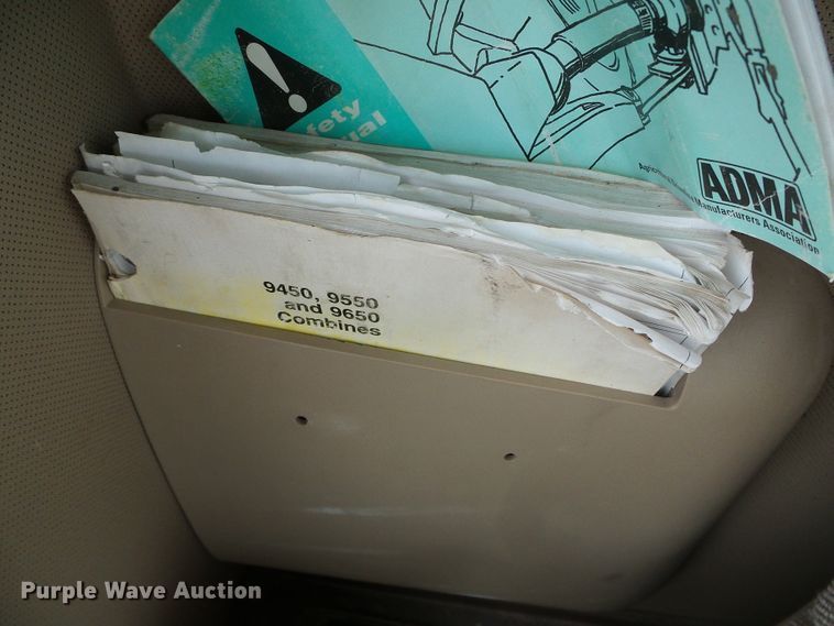 image for item DH4862 2001 John Deere 9650 combine