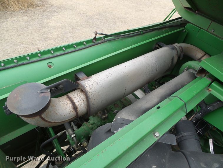 image for item DH4862 2001 John Deere 9650 combine