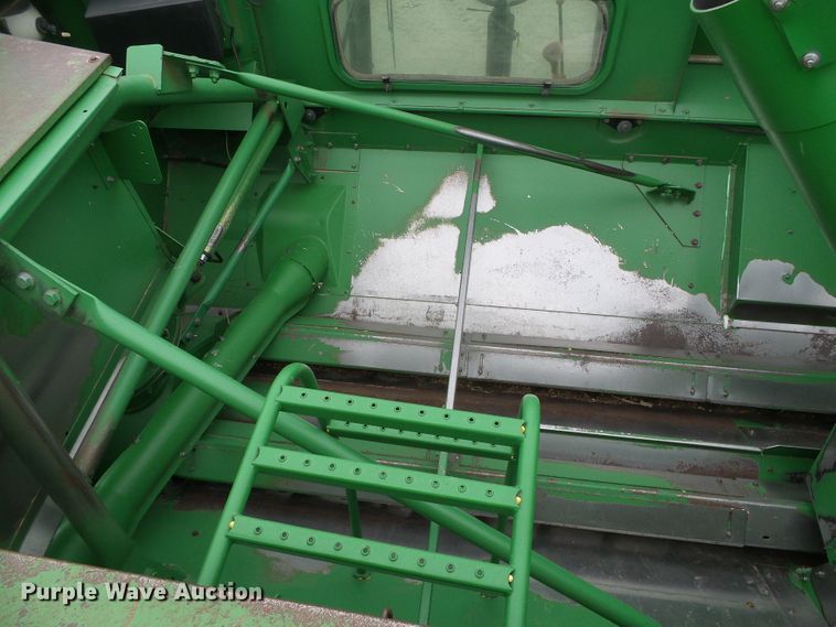 image for item DH4862 2001 John Deere 9650 combine