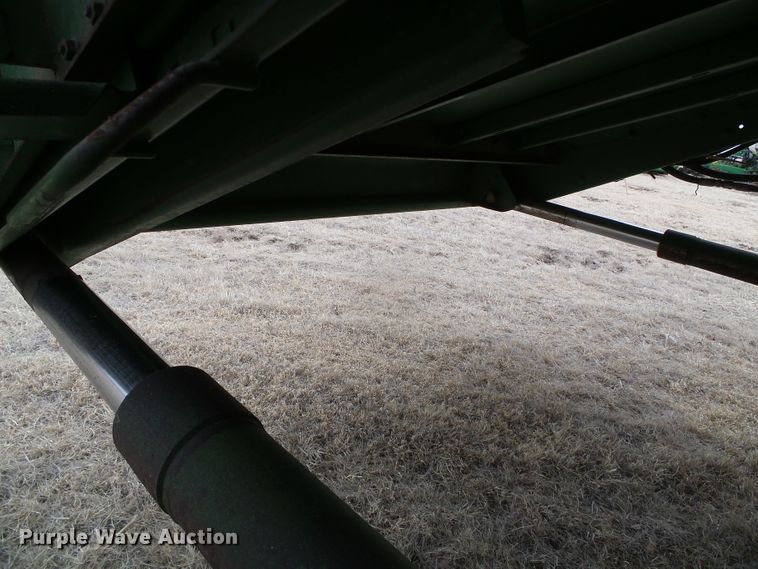 image for item DH4862 2001 John Deere 9650 combine