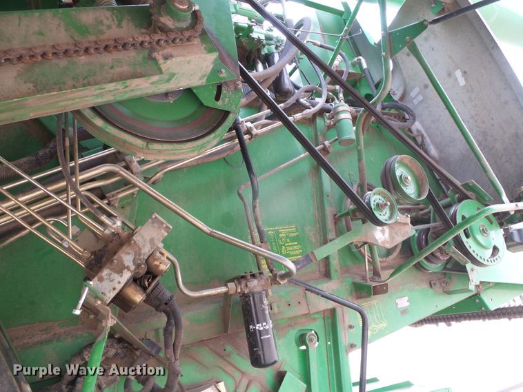 image for item DH4862 2001 John Deere 9650 combine