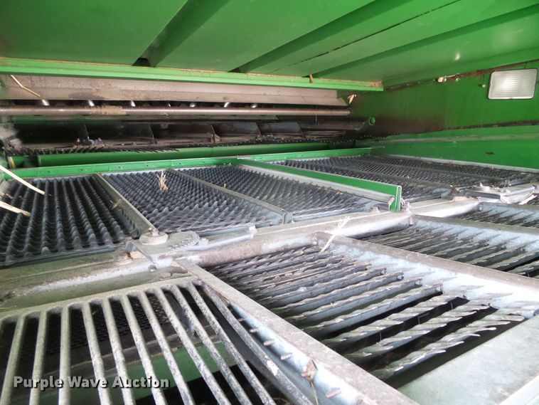 image for item DH4862 2001 John Deere 9650 combine