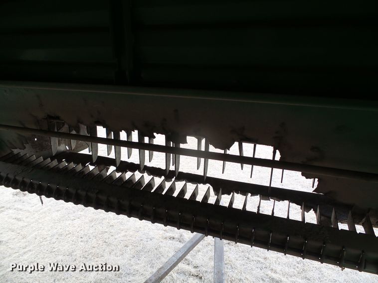 image for item DH4862 2001 John Deere 9650 combine