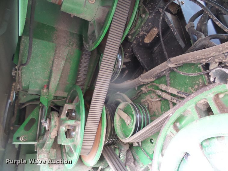 image for item DH4862 2001 John Deere 9650 combine