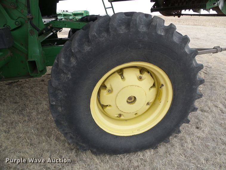 image for item DH4862 2001 John Deere 9650 combine