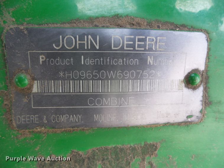 image for item DH4862 2001 John Deere 9650 combine