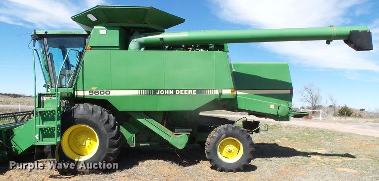 image for item DH4868 1995 John Deere 9600 combine