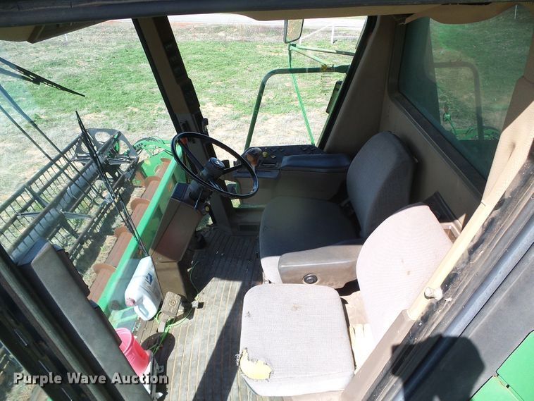 image for item DH4868 1995 John Deere 9600 combine