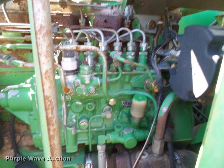 image for item DH4868 1995 John Deere 9600 combine