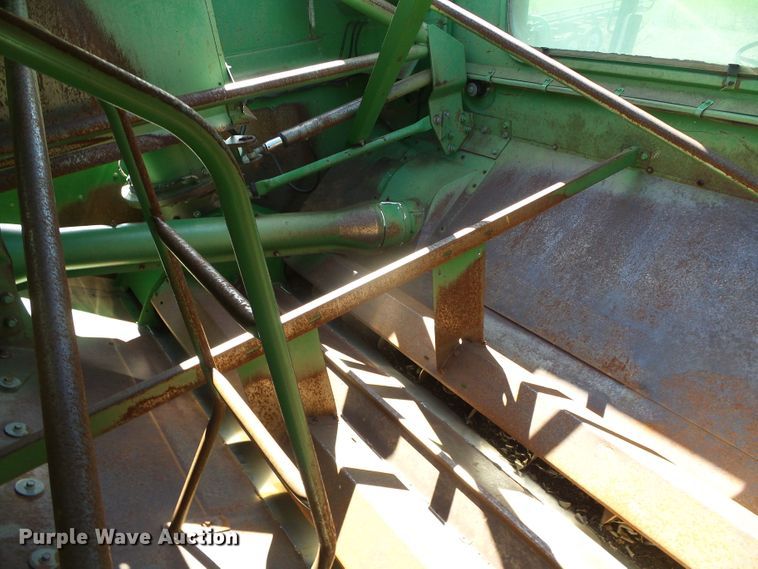 image for item DH4868 1995 John Deere 9600 combine
