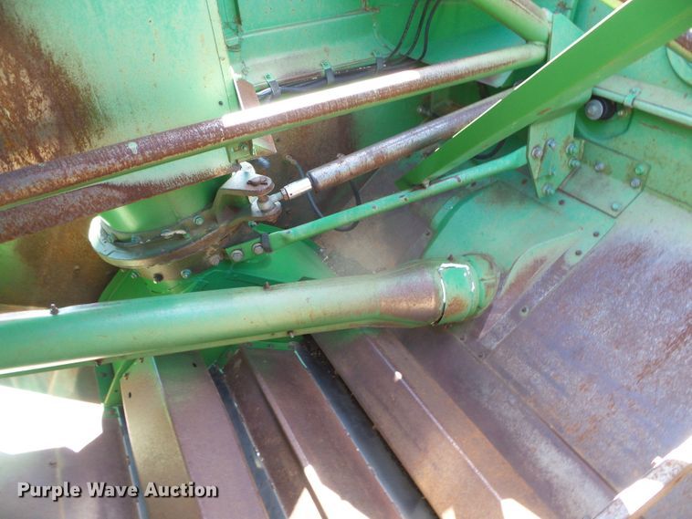 image for item DH4868 1995 John Deere 9600 combine