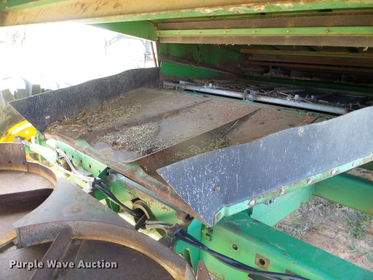 image for item DH4868 1995 John Deere 9600 combine