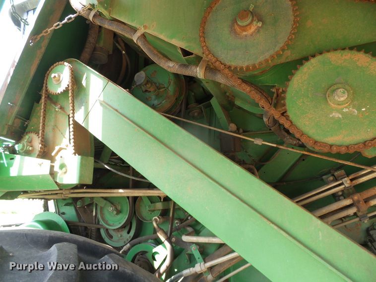 image for item DH4868 1995 John Deere 9600 combine