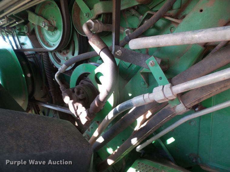 image for item DH4868 1995 John Deere 9600 combine