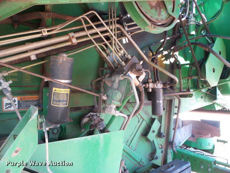 image for item DH4868 1995 John Deere 9600 combine