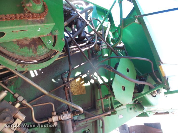 image for item DH4868 1995 John Deere 9600 combine