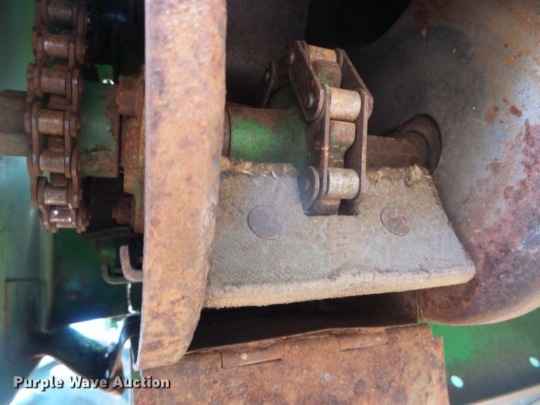 image for item DH4868 1995 John Deere 9600 combine