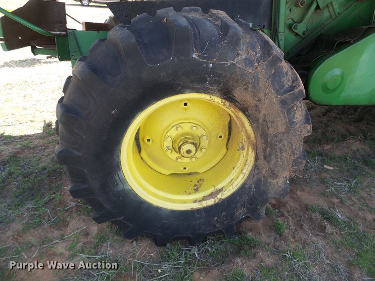 image for item DH4868 1995 John Deere 9600 combine