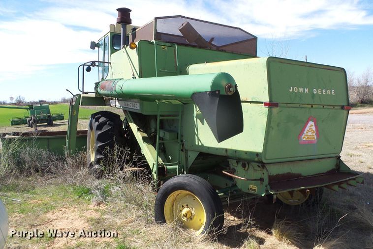 image for item DH4870 John Deere 7700 combine