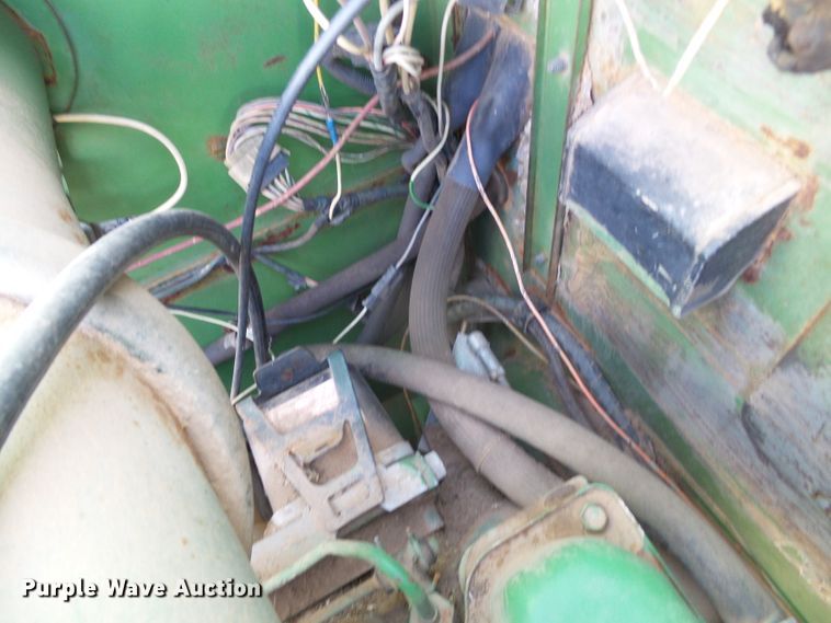 image for item DH4870 John Deere 7700 combine